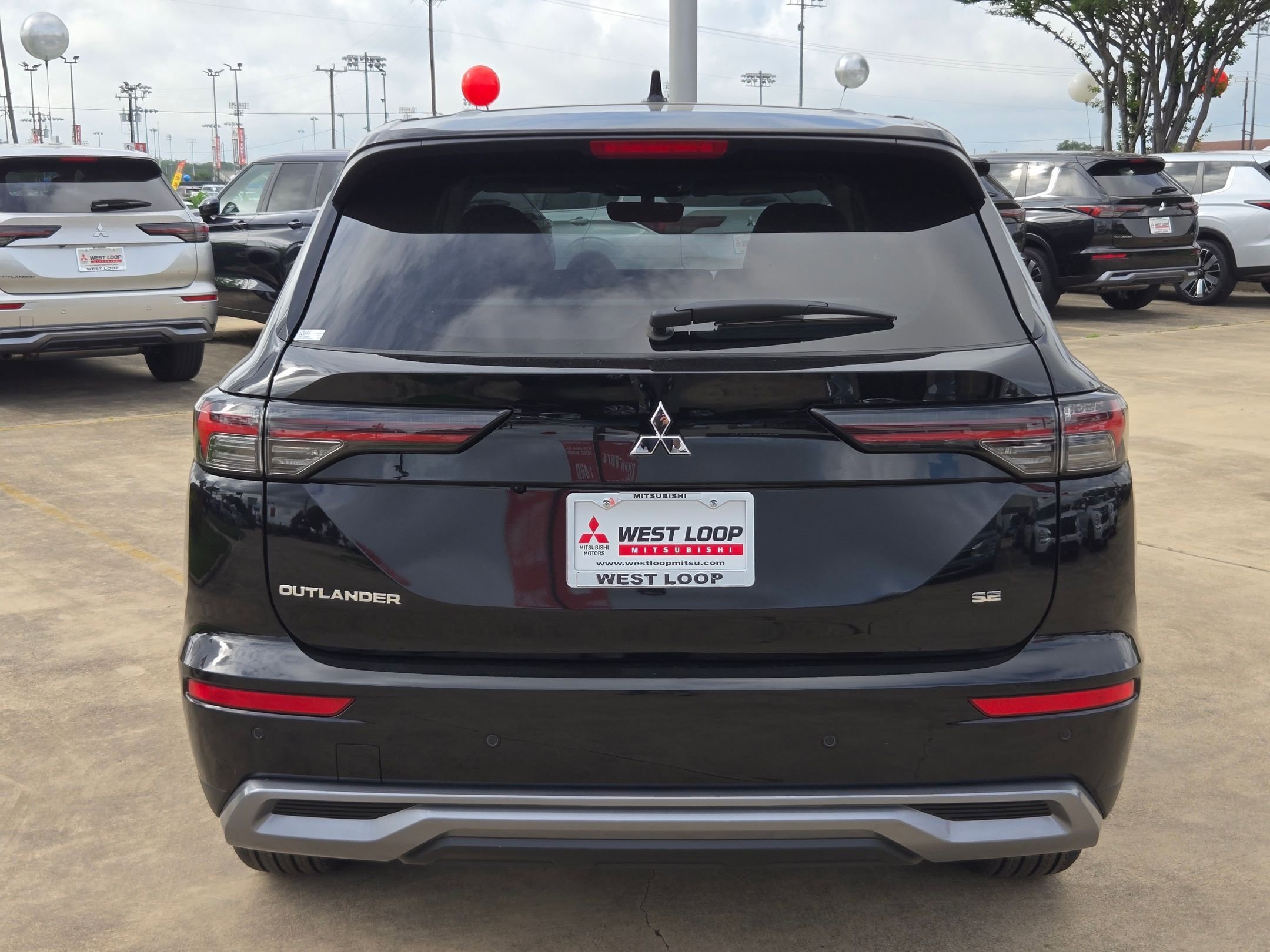 New 2026 Mitsubishi Outlander SE FWD image 4
