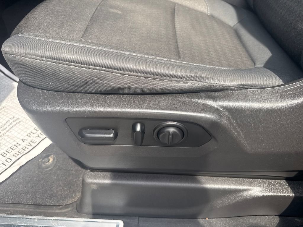 Used 2019 Chevrolet Silverado 1500 LT w/ All-Star Edition AWD/4WD image 24