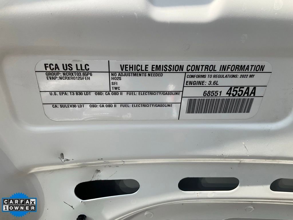 Used 2022 Chrysler Pacifica Limited w/ Uconnect Theater Family Group image 13