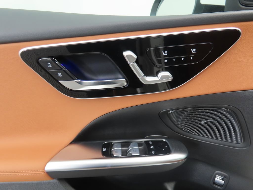 Certified 2025 Mercedes-Benz C 300 Sedan image 23