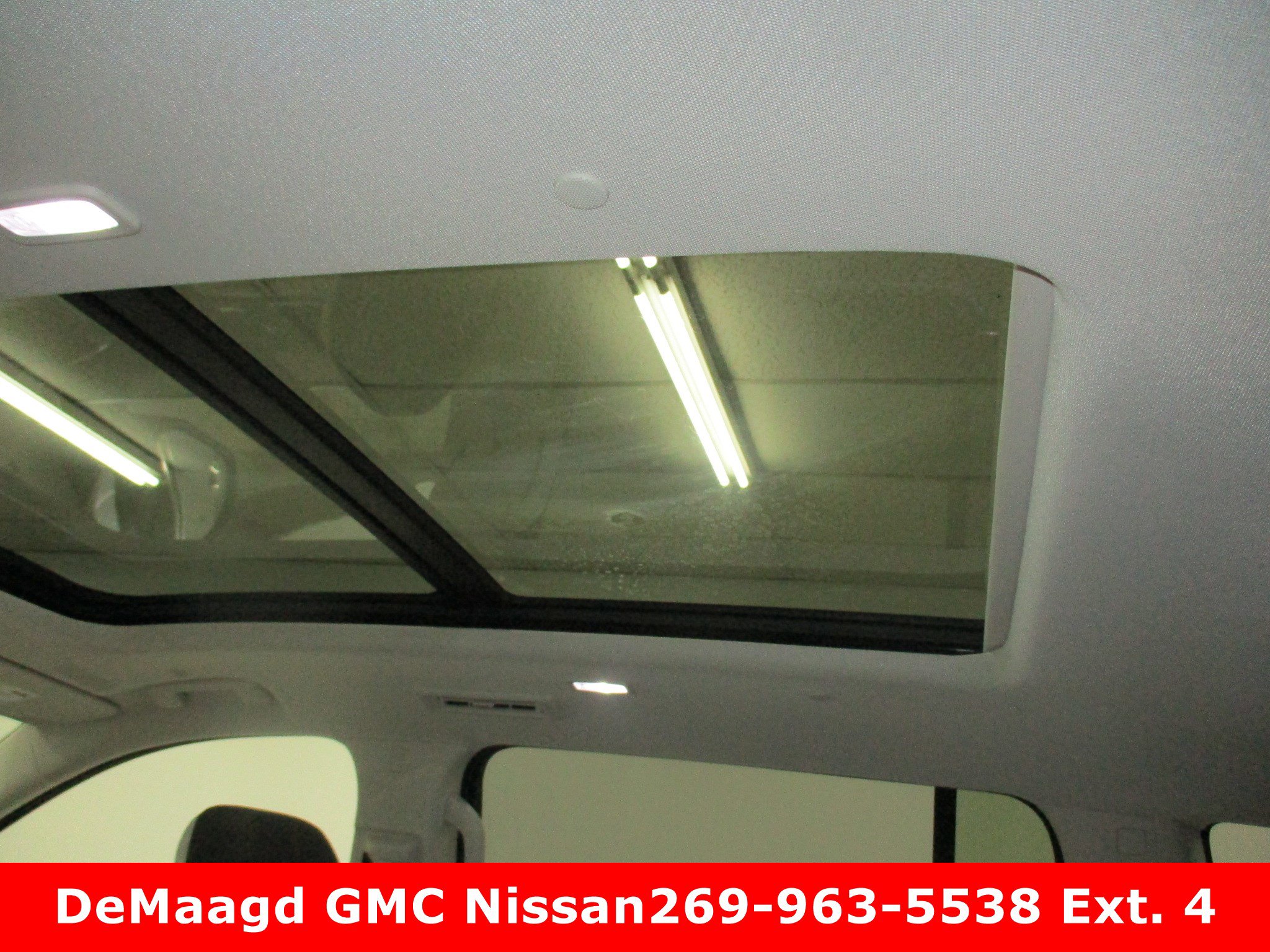 New 2026 GMC Acadia Denali w/ Super Cruise Package image 25