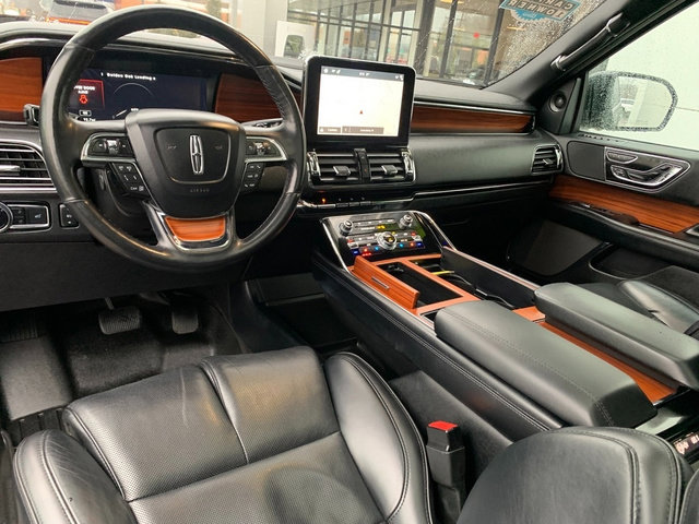 Used 2019 Lincoln Navigator Reserve image 21