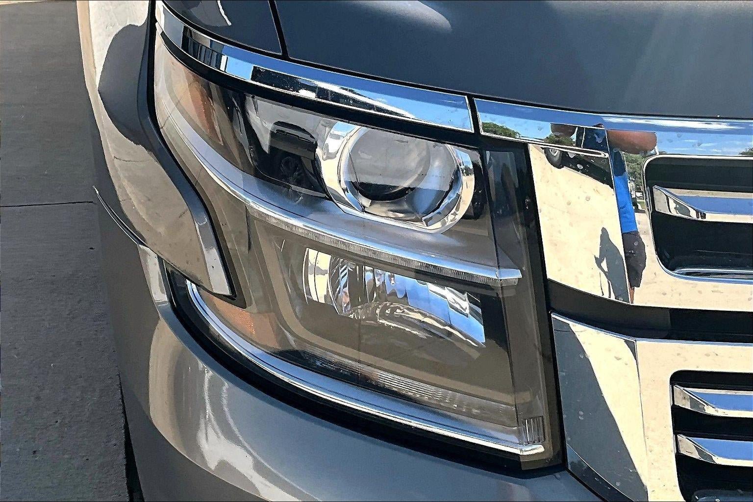 Used 2018 Chevrolet Tahoe LT w/ Luxury Package AWD/4WD image 28