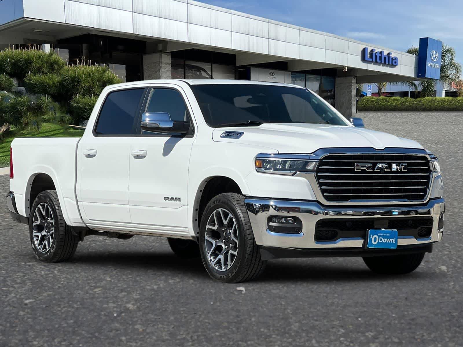 Used 2026 RAM 1500 Laramie AWD/4WD image 10