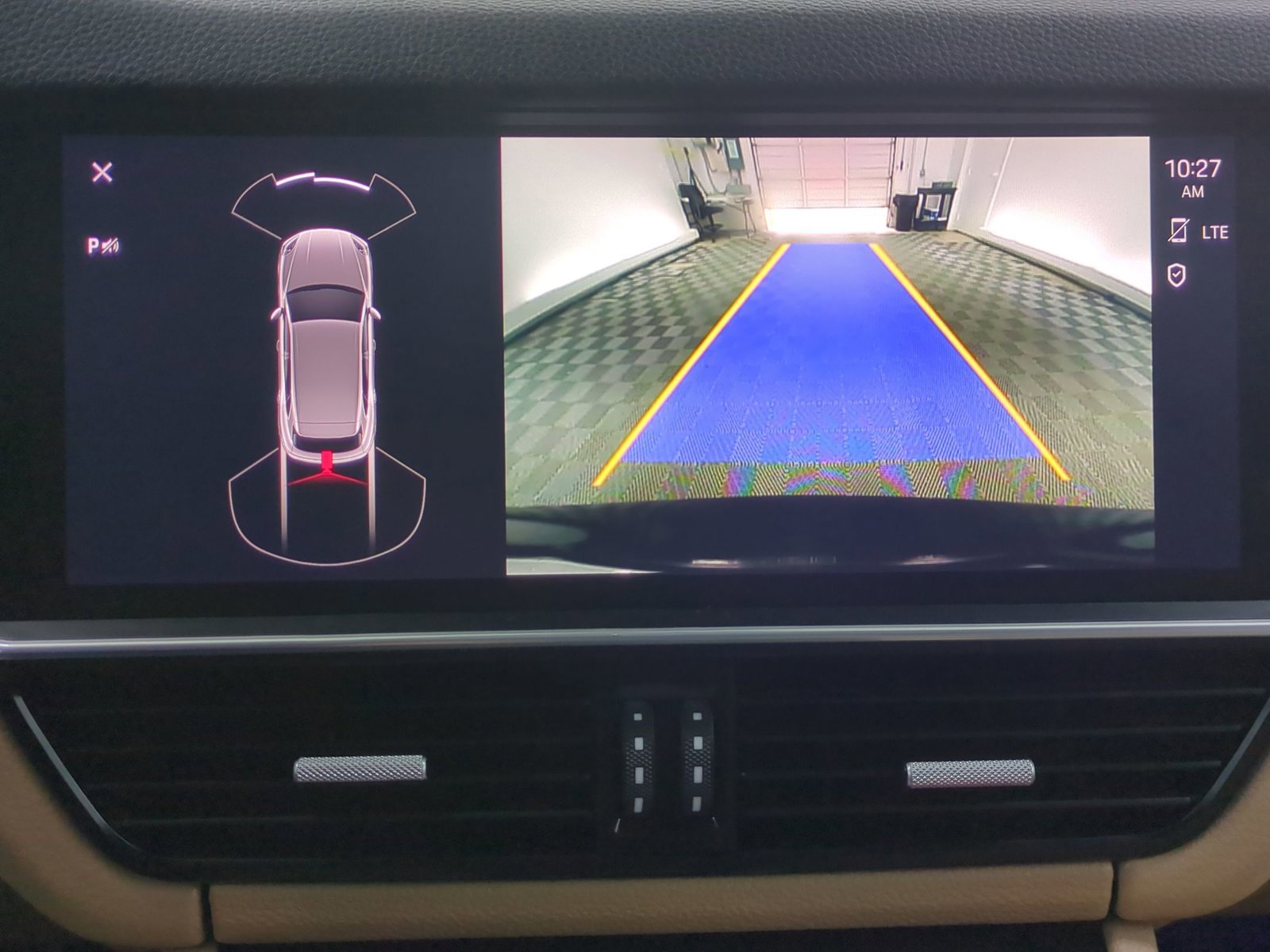 Certified 2023 Porsche Cayenne Platinum Edition image 15