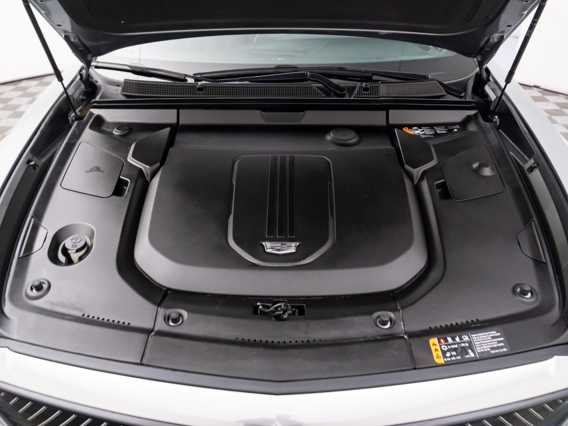 Certified 2024 Cadillac Lyriq Tech w/ Driver Assist Package image 34