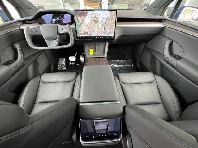 Used 2025 Tesla Model X image 6