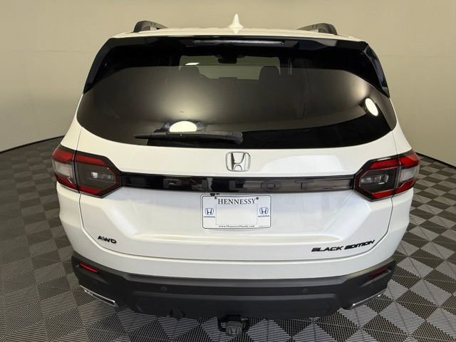Used 2025 Honda Pilot Black Edition image 5