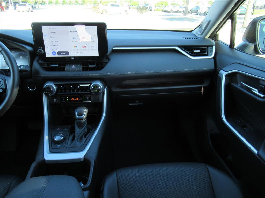 Used 2024 Toyota RAV4 Limited image 15