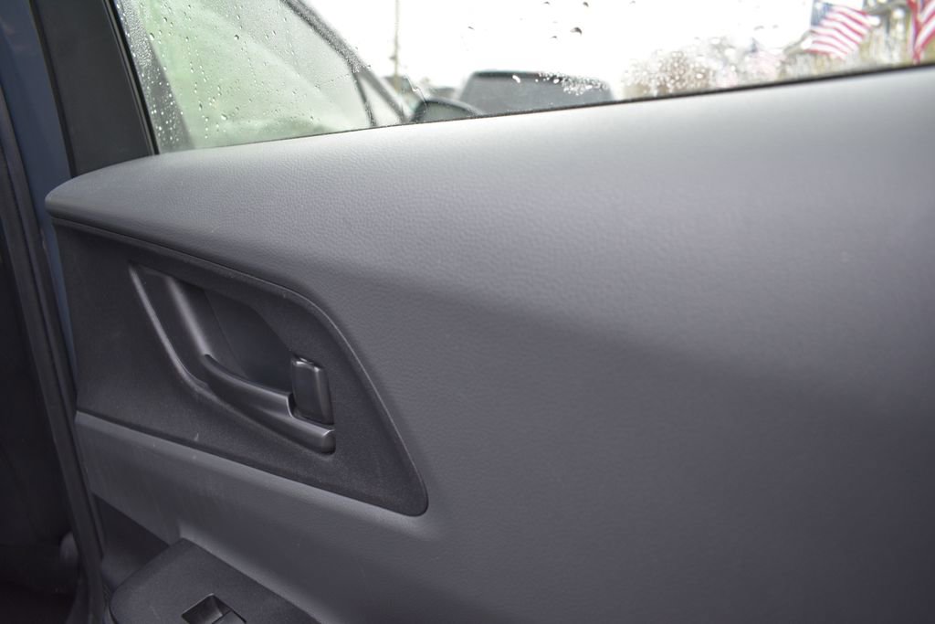 Used 2023 Toyota Prius LE image 25