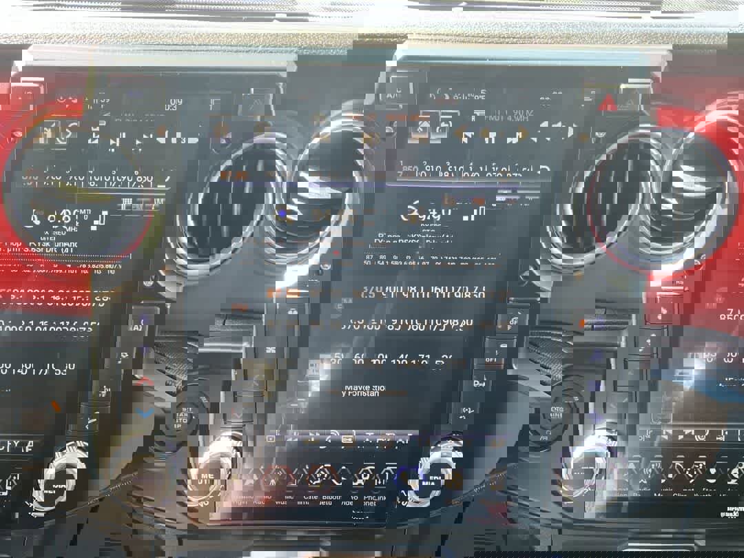 Used 2018 Jeep Wrangler Unlimited Rubicon image 17