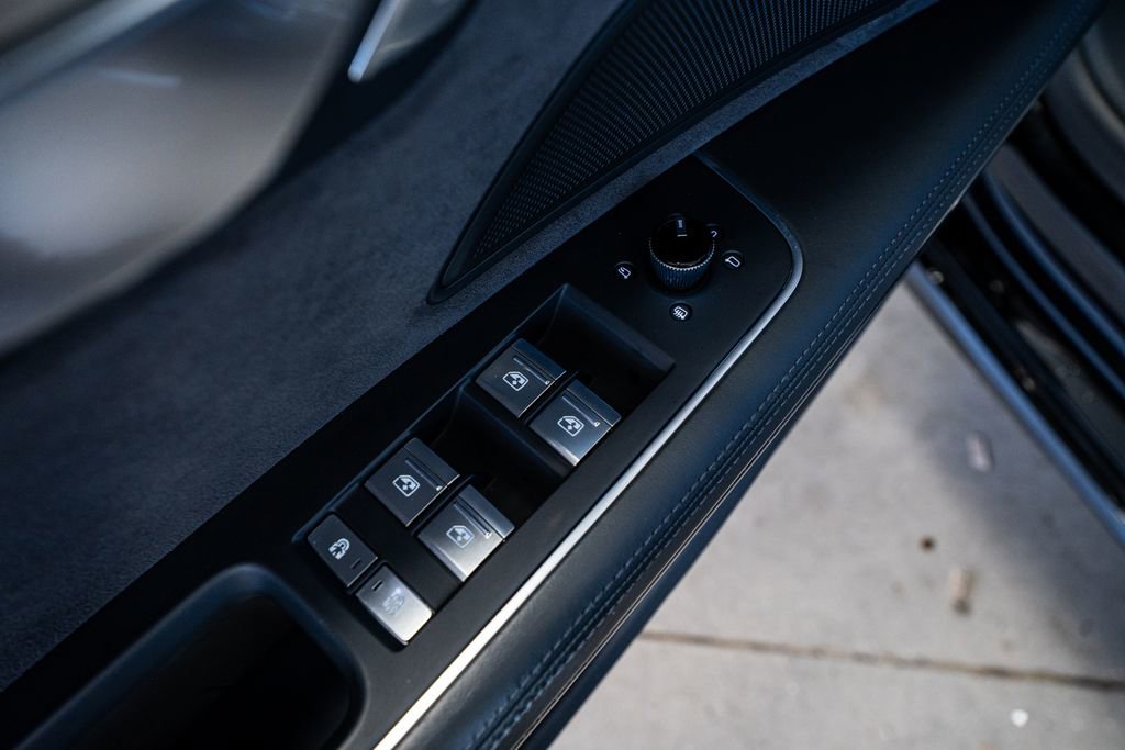 Used 2020 Audi S8 L image 31