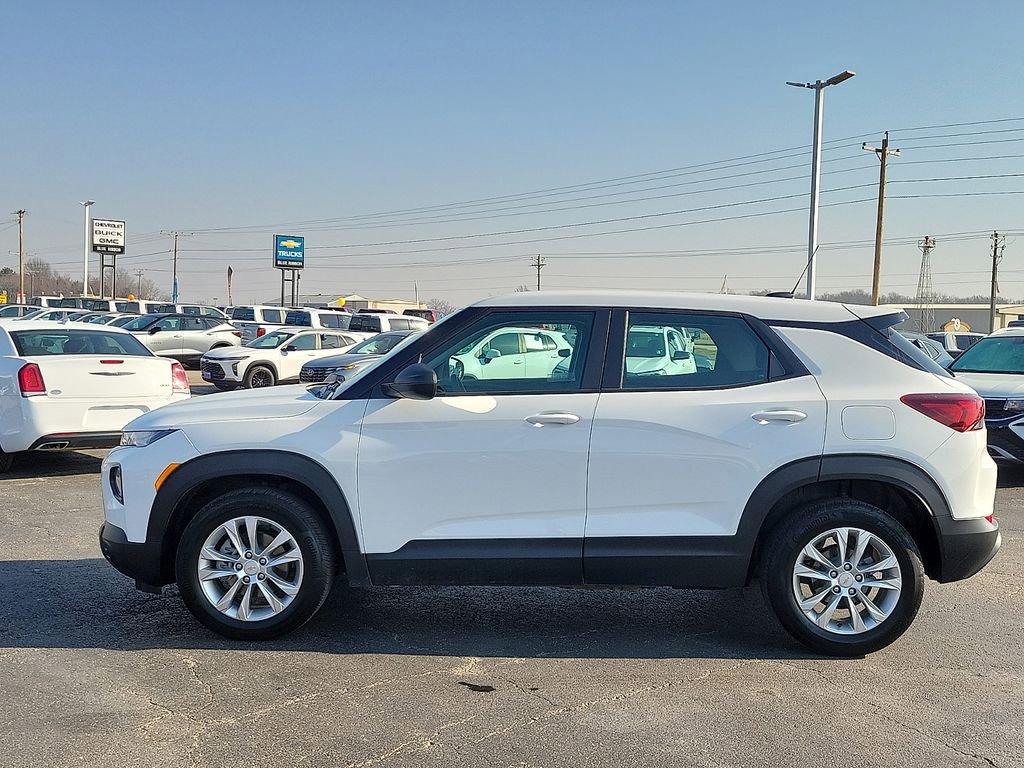 Used 2023 Chevrolet TrailBlazer LS image 3