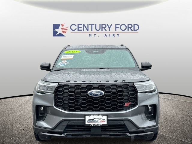 Certified 2025 Ford Explorer ST AWD/4WD image 6
