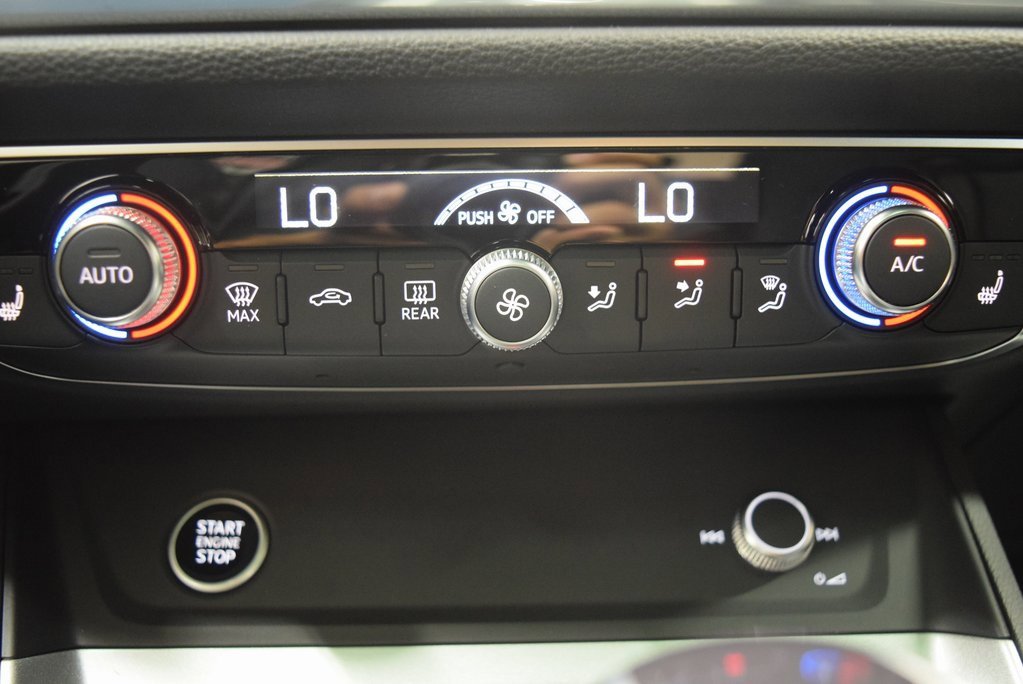 New 2025 Audi Q3 2.0T Premium Plus image 13