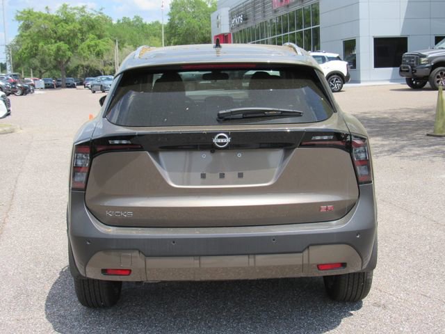 New 2026 Nissan Kicks SR image 4