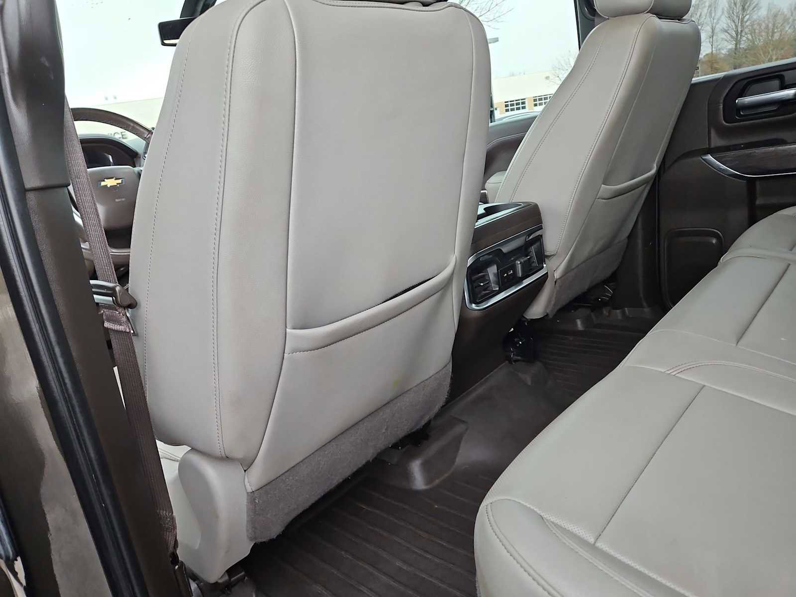 Used 2022 Chevrolet Silverado 2500 LTZ w/ LTZ Convenience Package image 19