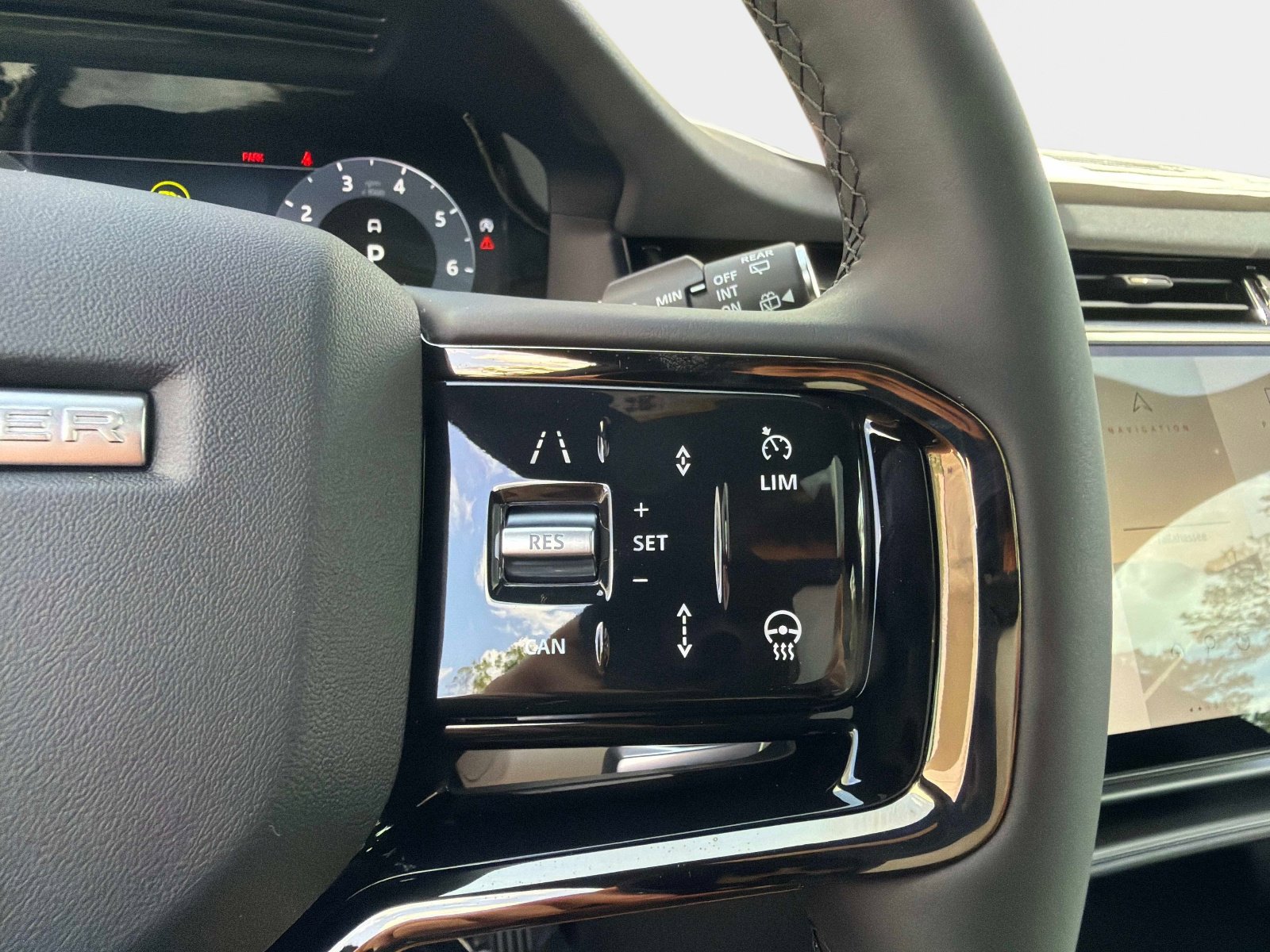 New 2026 Land Rover Range Rover Evoque S image 27