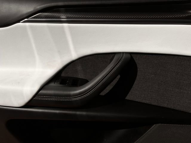 Used 2023 Tesla Model X Plaid image 21
