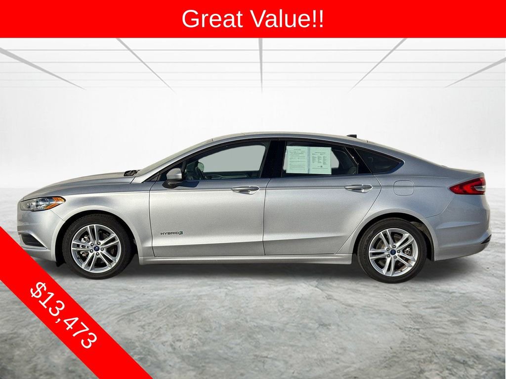 Used 2018 Ford Fusion S image 2