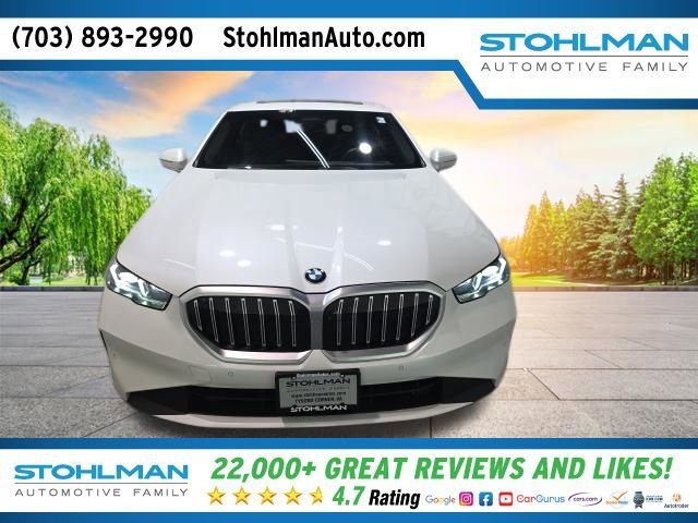 Used 2024 BMW 530i xDrive w/ Premium Package image 9