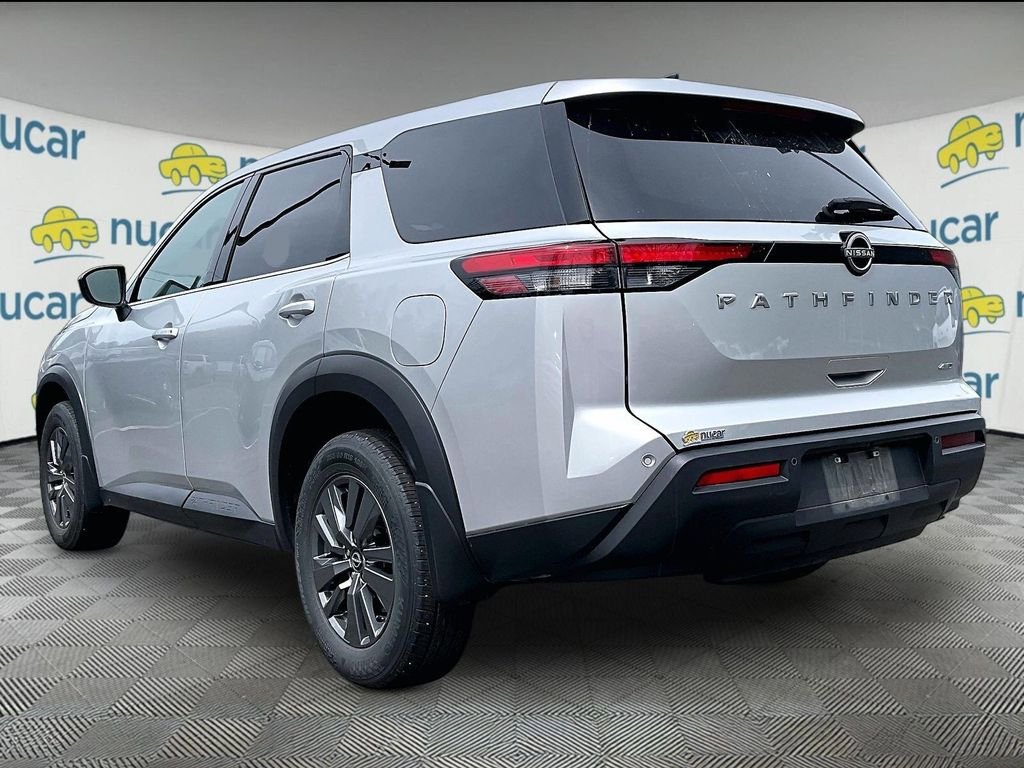 Used 2024 Nissan Pathfinder S AWD/4WD image 5