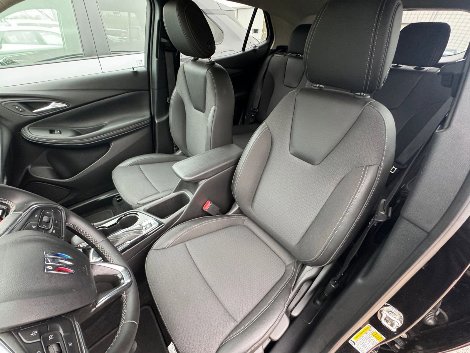 Used 2025 Buick Encore GX Preferred image 35