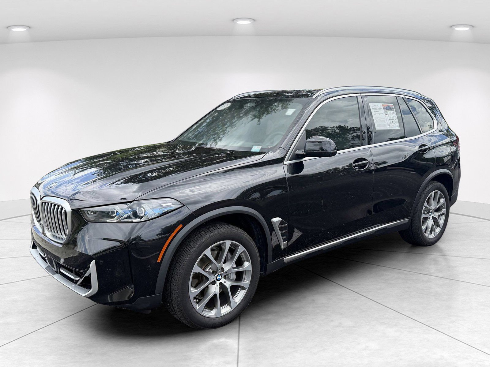 Certified 2024 BMW X5 sDrive40i w/ Premium Package RWD image 8