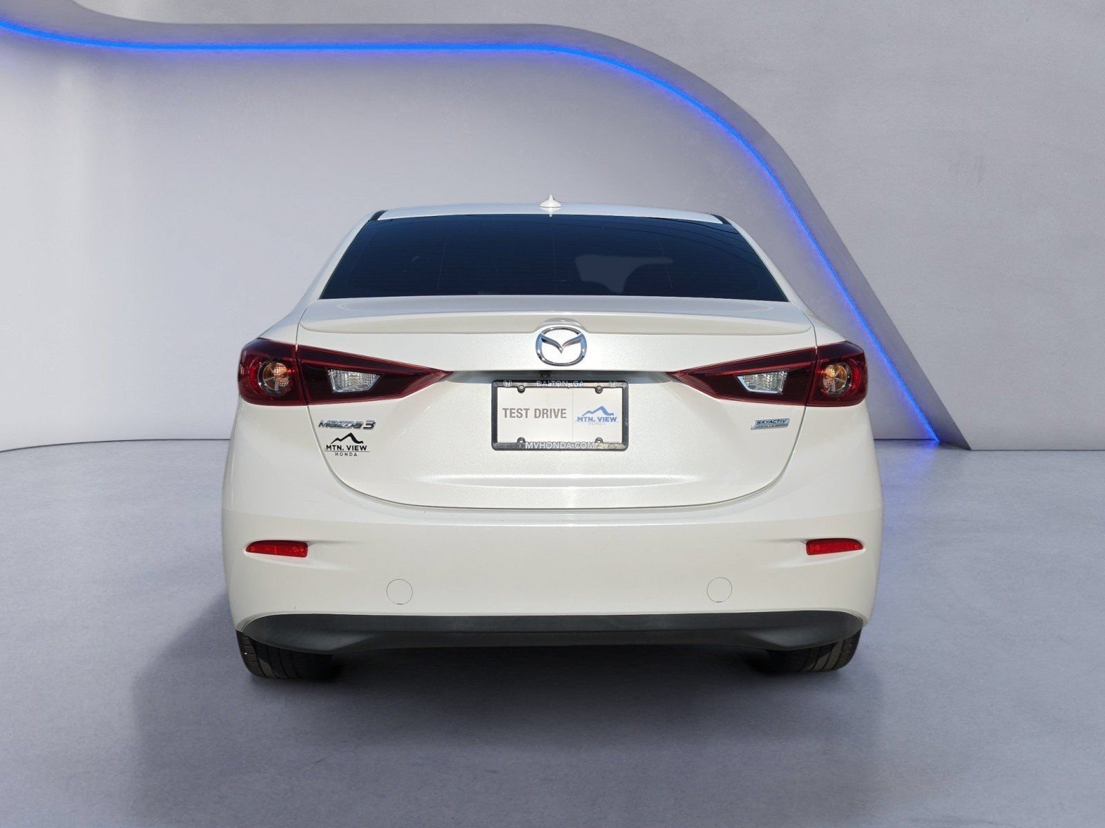 Used 2018 MAZDA MAZDA3 Touring FWD image 4