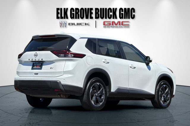 Used 2024 Nissan Rogue SV FWD image 4