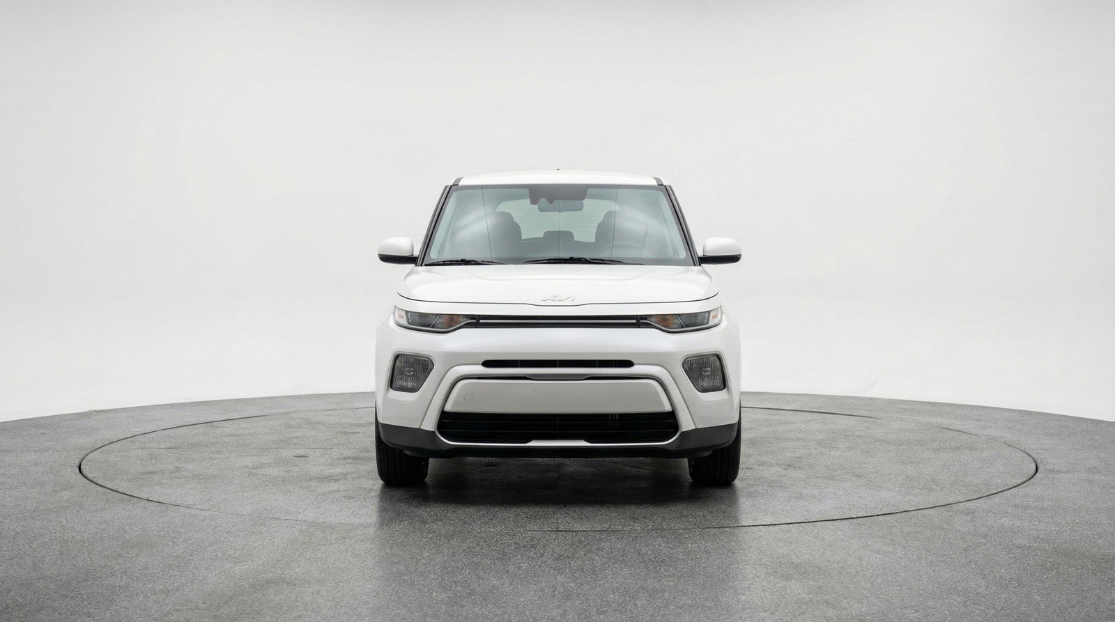 Used 2025 Kia Soul LX w/ LX Technology Package image 2