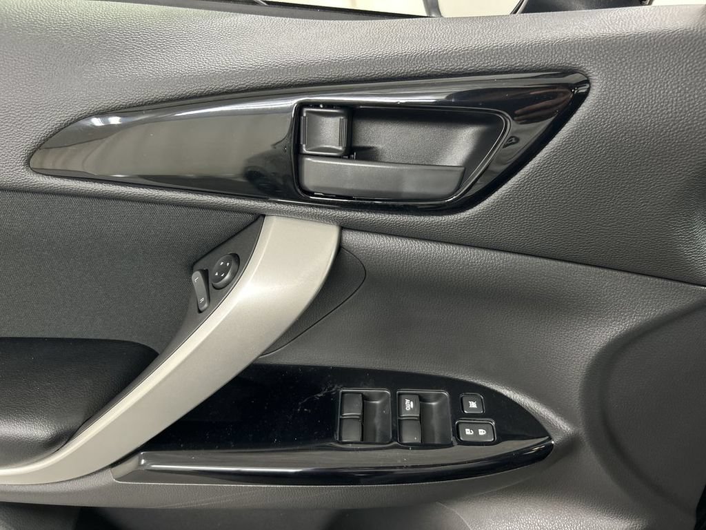 New 2026 Mitsubishi Eclipse Cross LE AWD/4WD image 12
