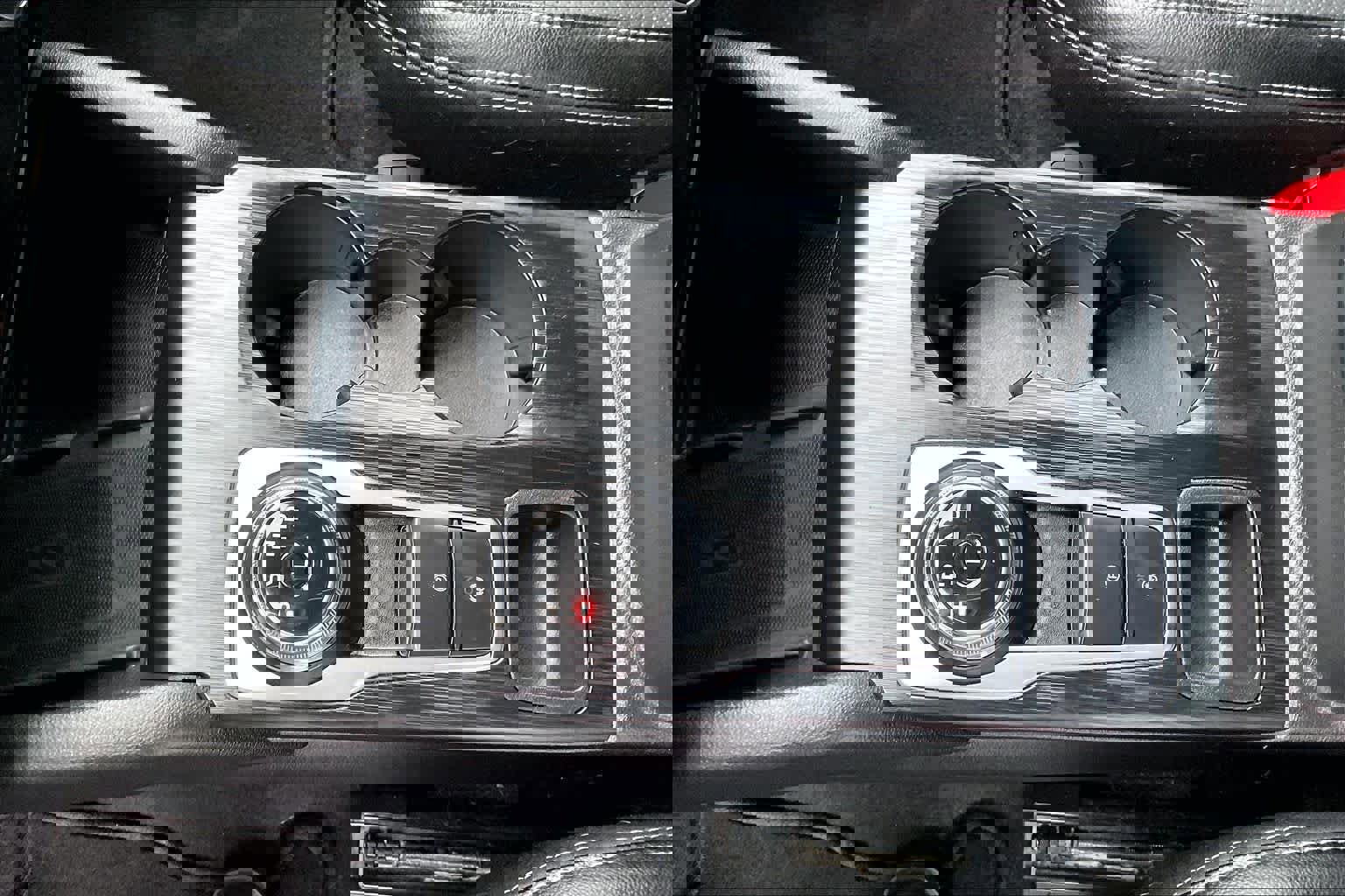 Used 2023 Ford Escape SE w/ PHEV Premium Package image 20