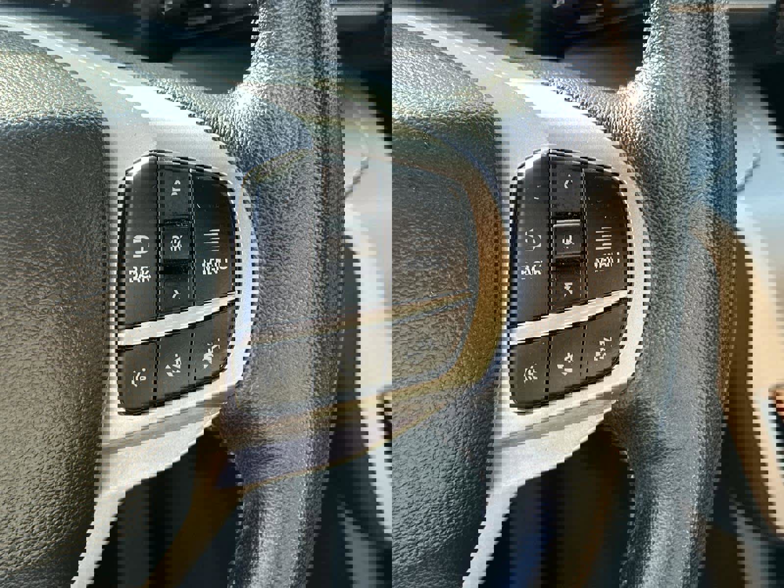 Used 2023 Ford Explorer XLT w/ Equipment Group 202A image 24