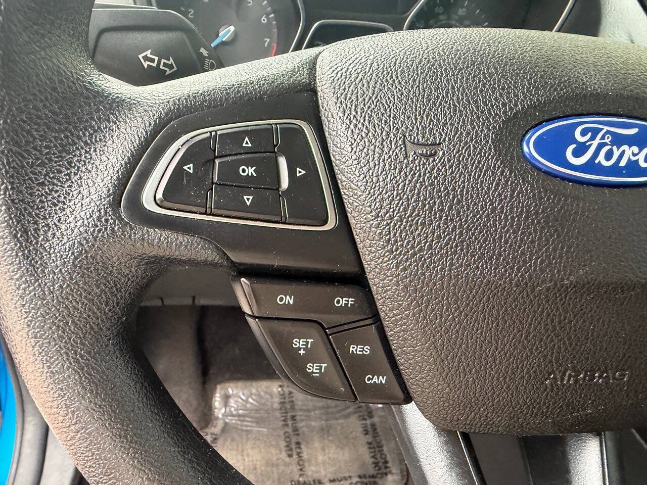 Used 2016 Ford Focus SE w/ Reverse Sensing Package FWD image 27