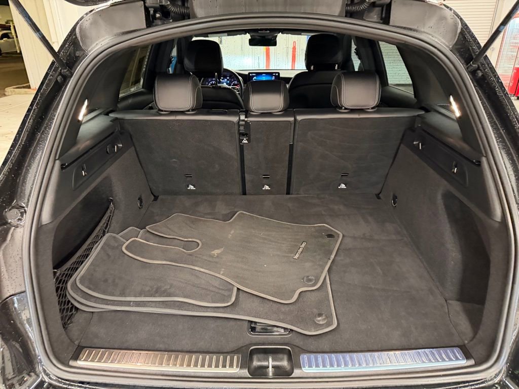 Used 2022 Mercedes-Benz GLC 300 4MATIC image 37