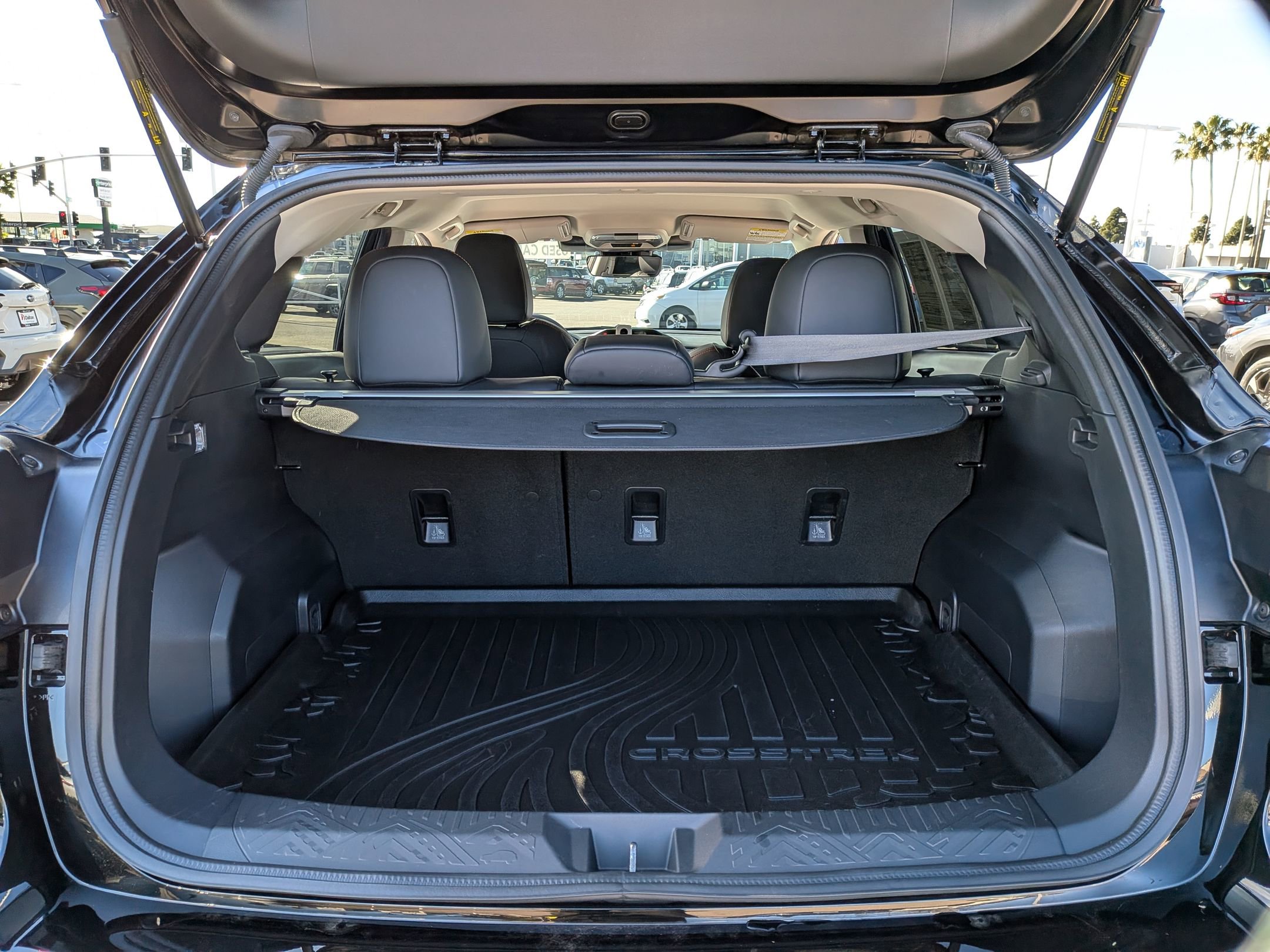 Certified 2025 Subaru Crosstrek 2.5i Limited w/ Crosstrek Mirror Package image 31