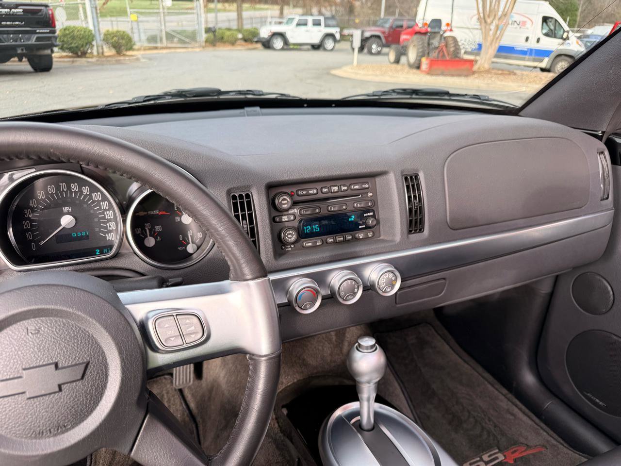 Used 2003 Chevrolet SSR w/ Preferred Equipment Group RWD image 19