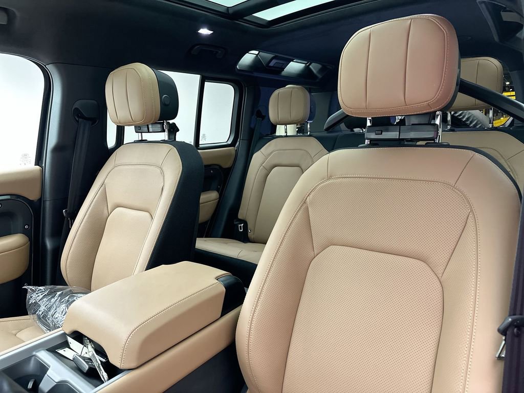 New 2026 Land Rover Defender 110 V8 image 10