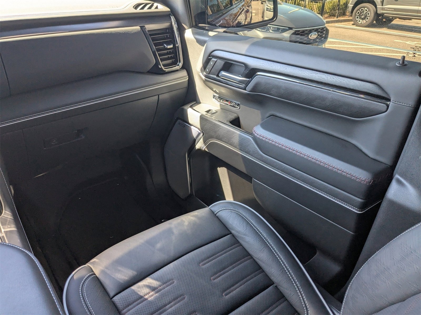 Used 2025 GMC Sierra 1500 AT4X image 18