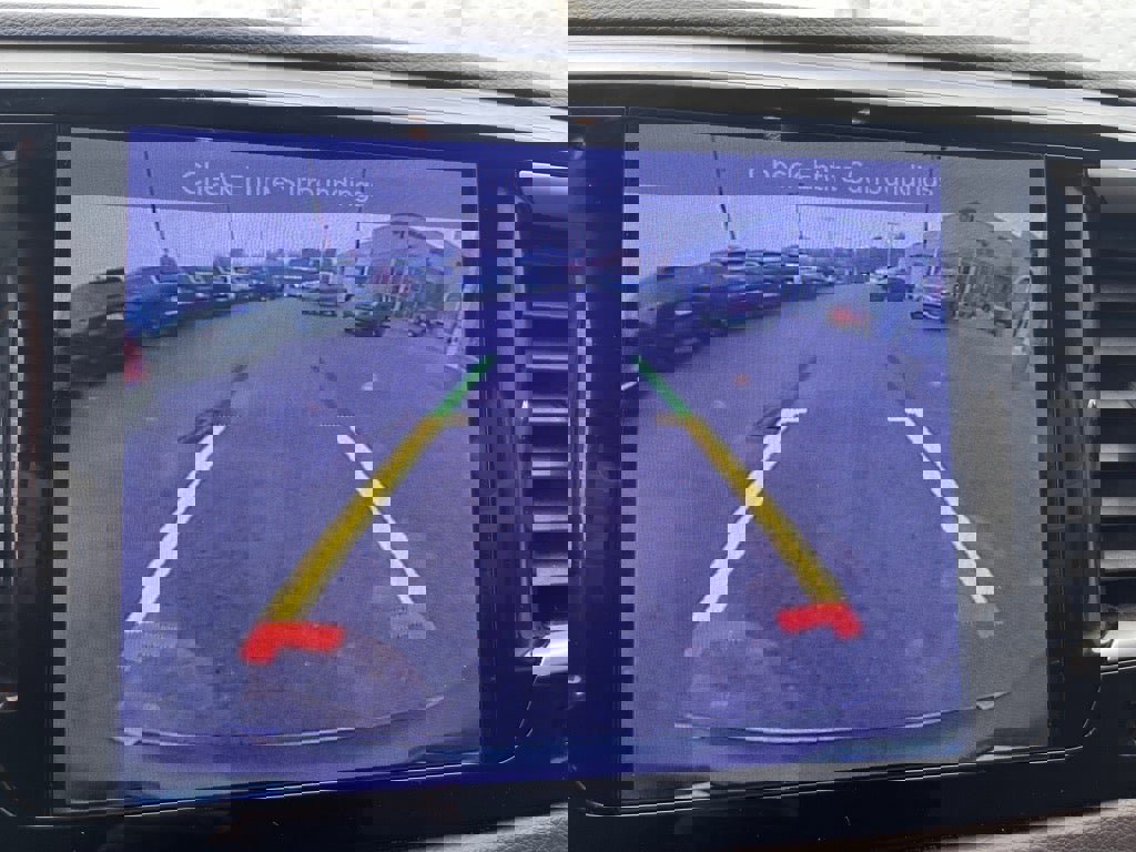 Used 2017 Chrysler Pacifica Touring image 11