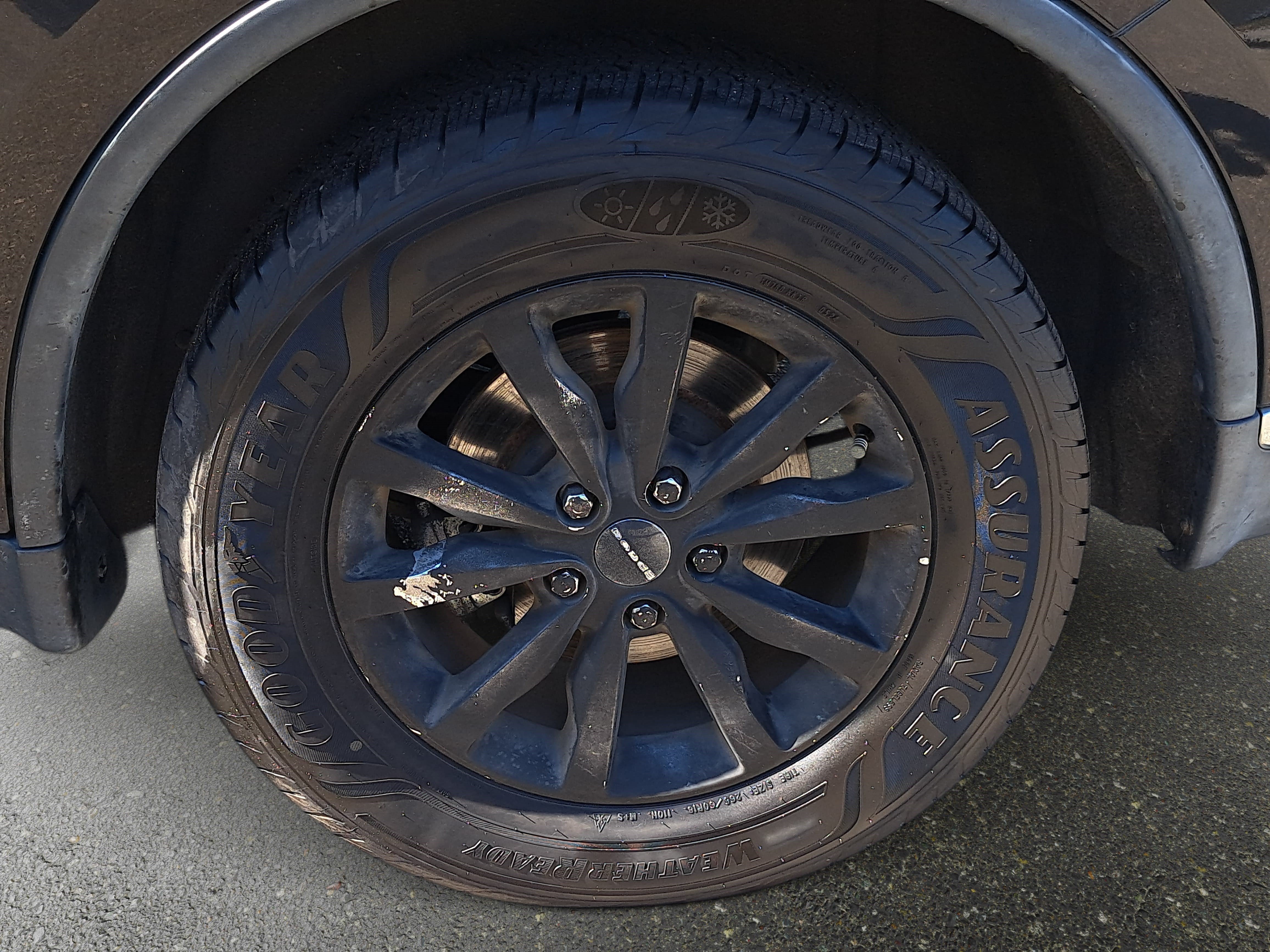 Used 2015 Dodge Durango Limited w/ Nav & Power Liftgate Group RWD image 32