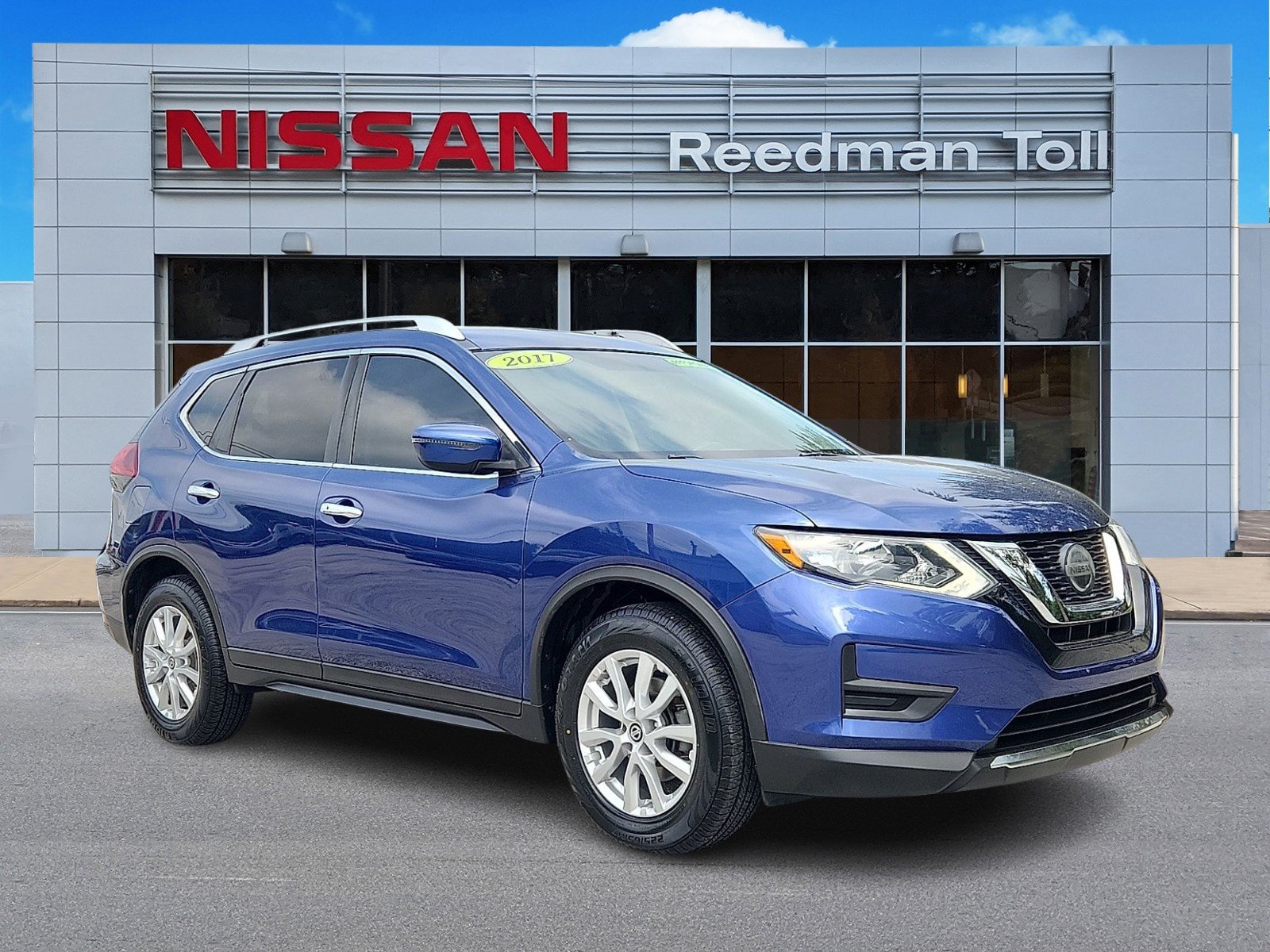 Used 2018 Nissan Rogue SV FWD video 1