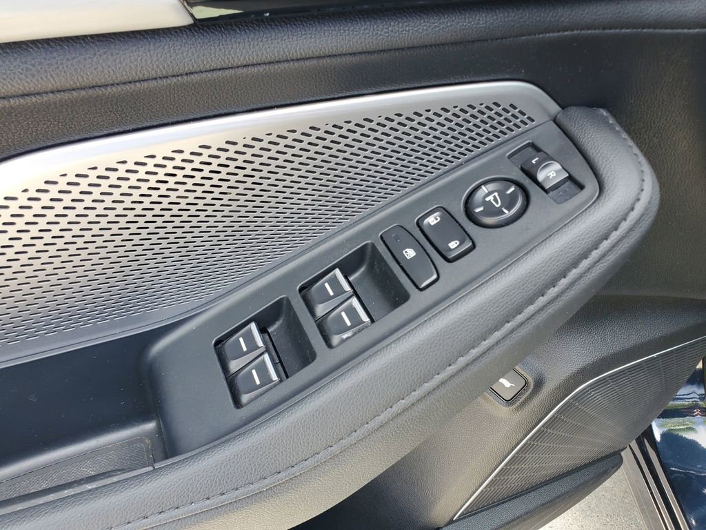 Used 2025 Acura MDX FWD image 22