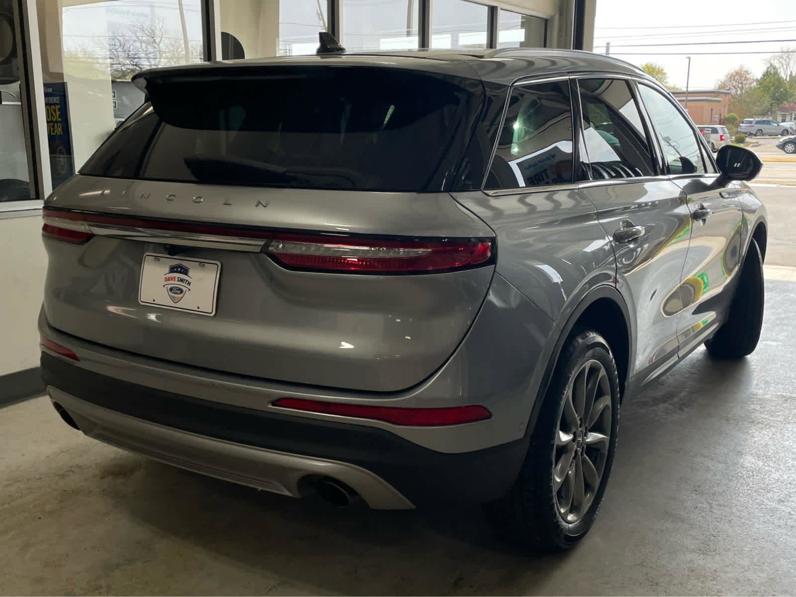 Used 2021 Lincoln Corsair AWD w/ Premium Package image 10
