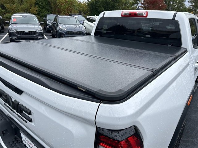 Used 2024 GMC Canyon Elevation image 12