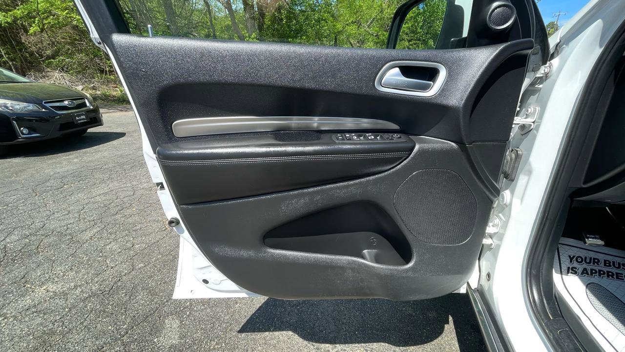 Used 2020 Dodge Durango SXT AWD/4WD image 16