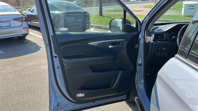 Used 2023 Honda Ridgeline RTL-E image 9