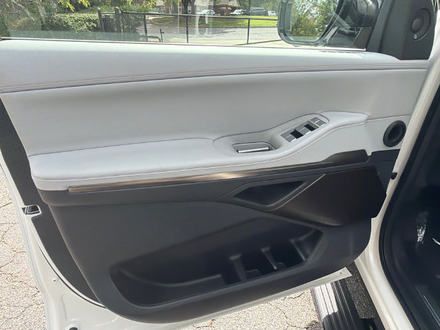 New 2027 Lincoln Navigator L Black Label AWD/4WD image 11