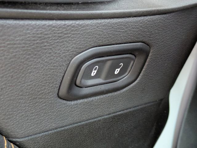 Used 2024 Jeep Wrangler Sahara image 26